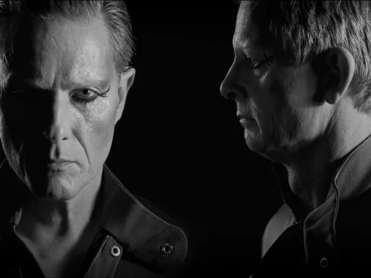 GusGus music video snippet in black and white